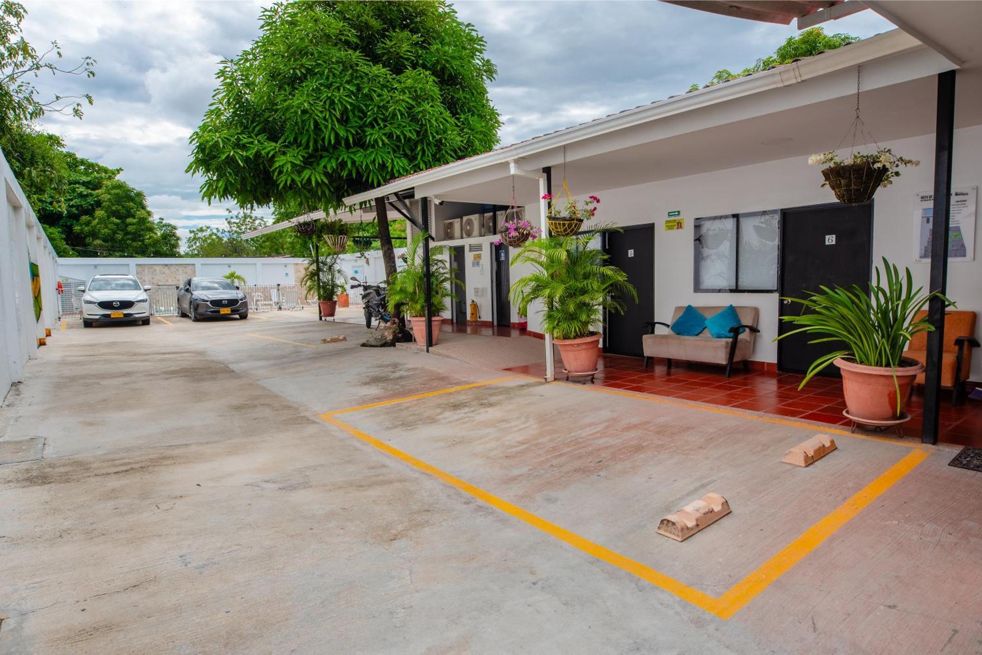 Hotel Villa Paraiso Villavieja Exterior photo